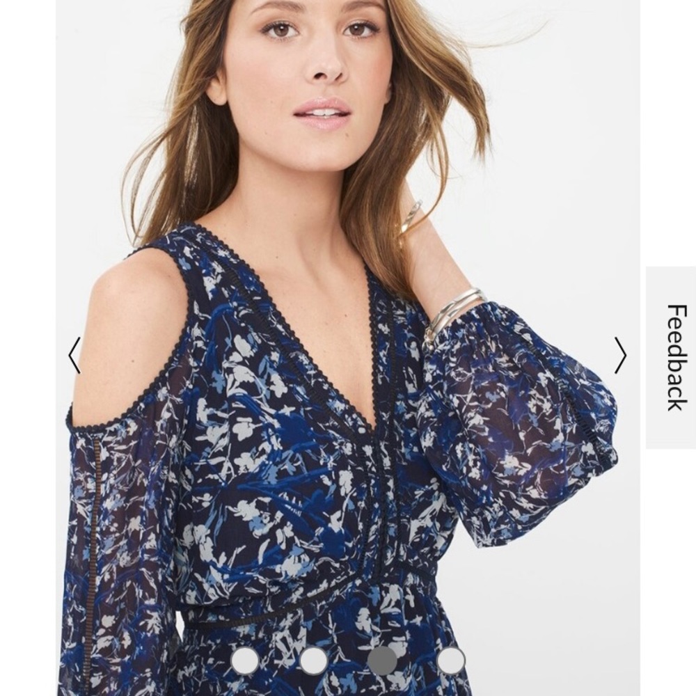 White House Black Market long sleeve cold shoulder abstract floral Maxi dress 🥰